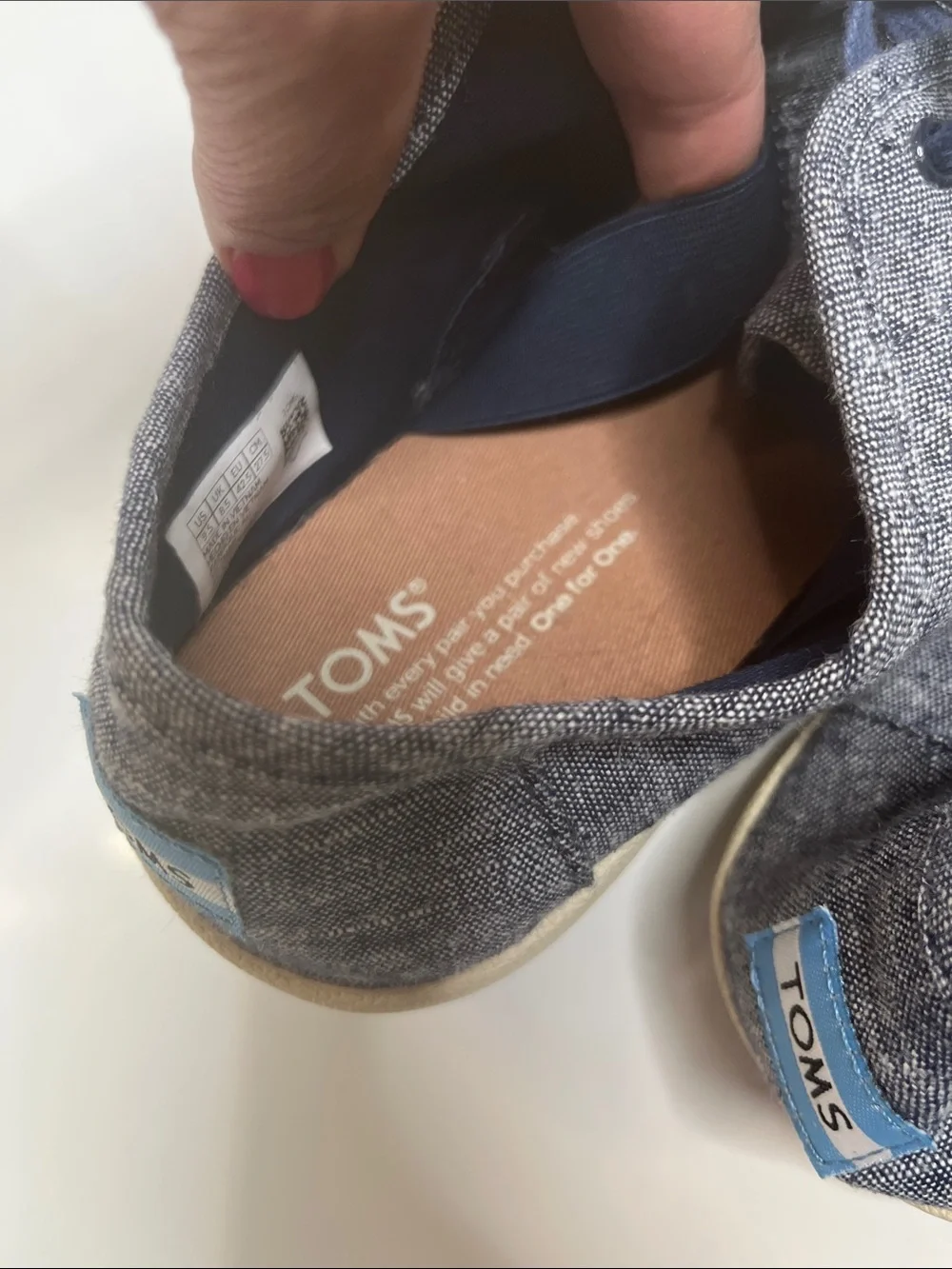Toms casual slip